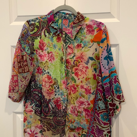 COPY - Women’s button front lightweight rayon blouse by Johnny Was, Sz M - Picture 1 of 7